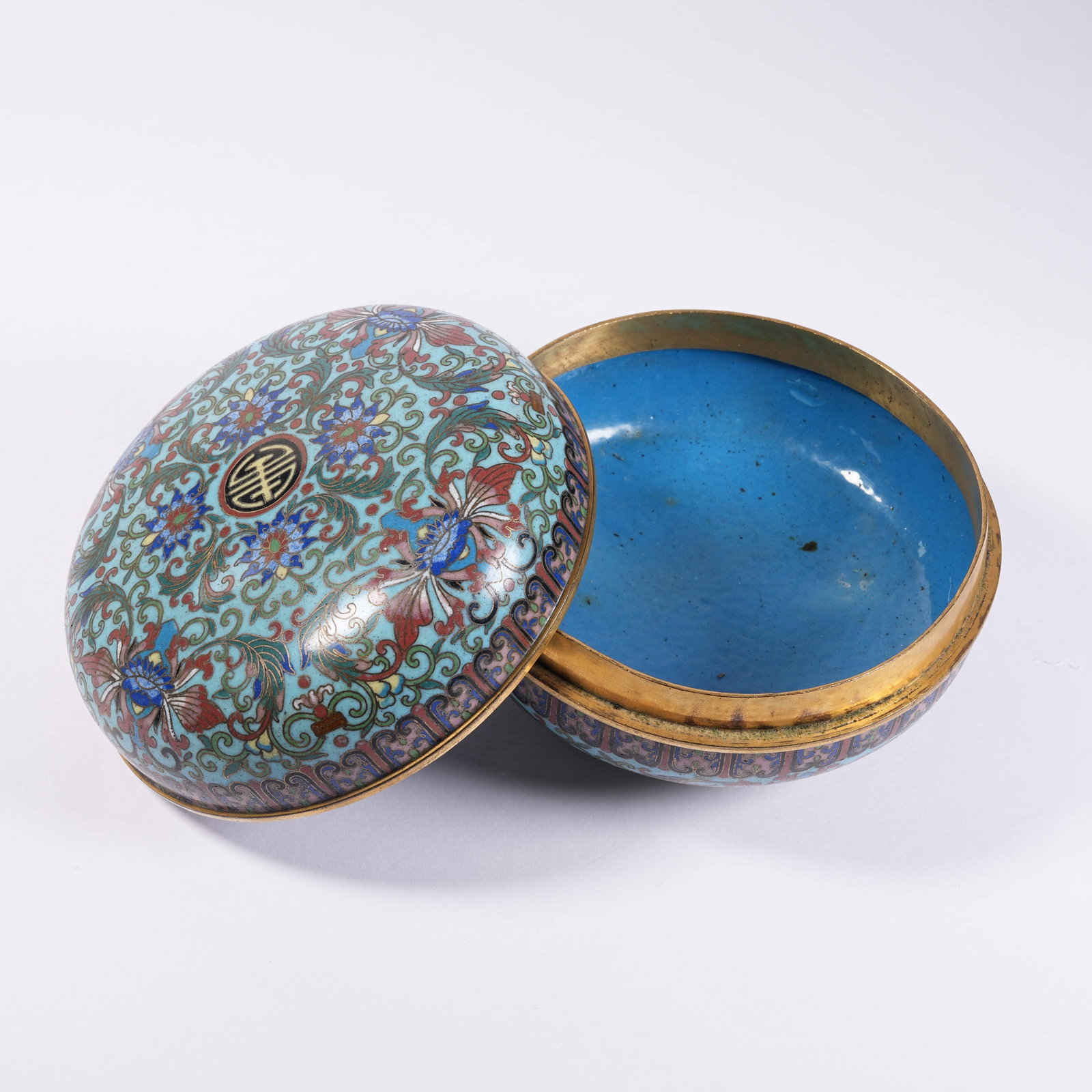 A CLOISONNE COVERED BOX WITH FLORAL AND LONGEVITY PATTERNS (1 of 8)