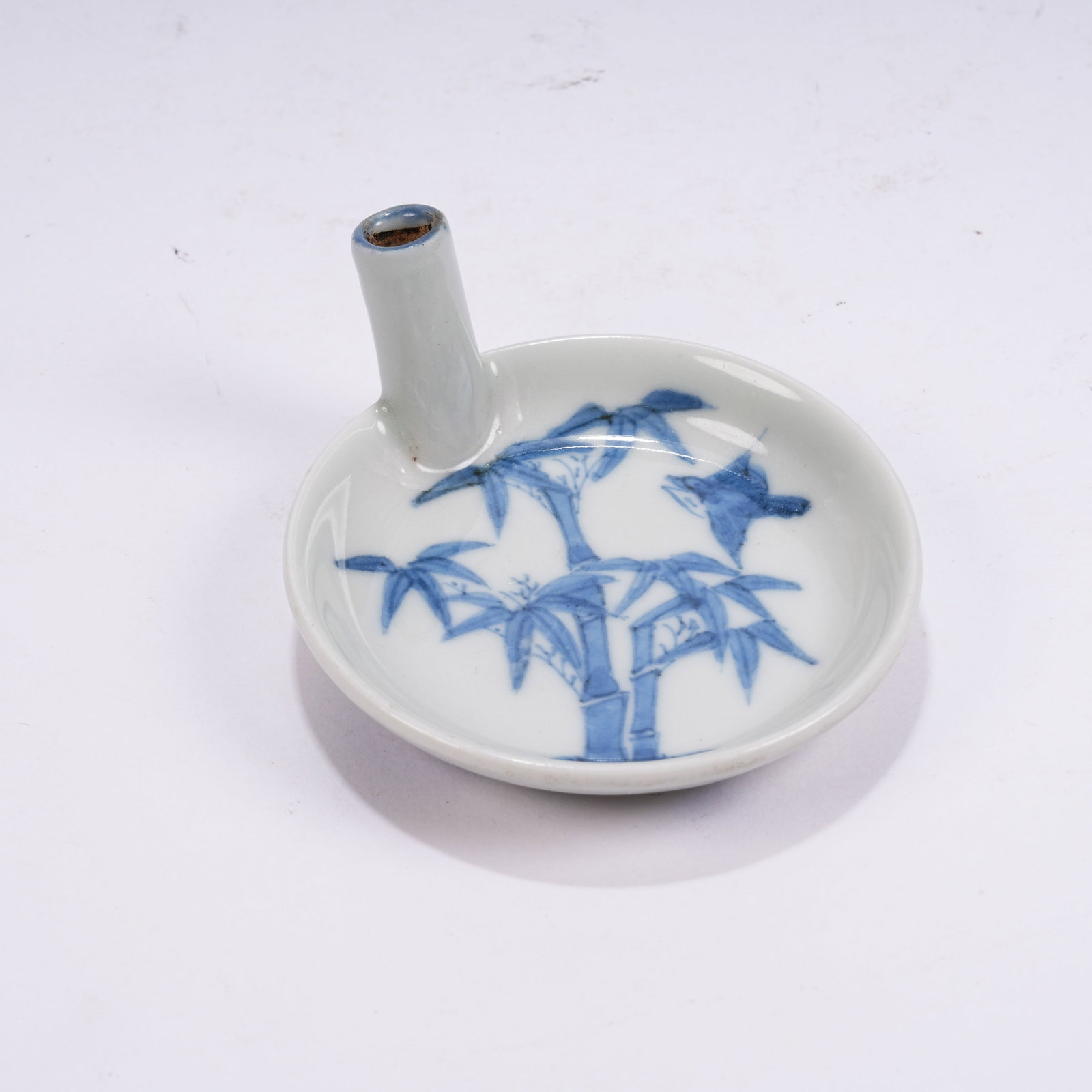 A BLUE AND WHITE BRUSH REST WITH BAMBOO PATTERNS: Blue and White Brush Rest with Bamboo Patterns