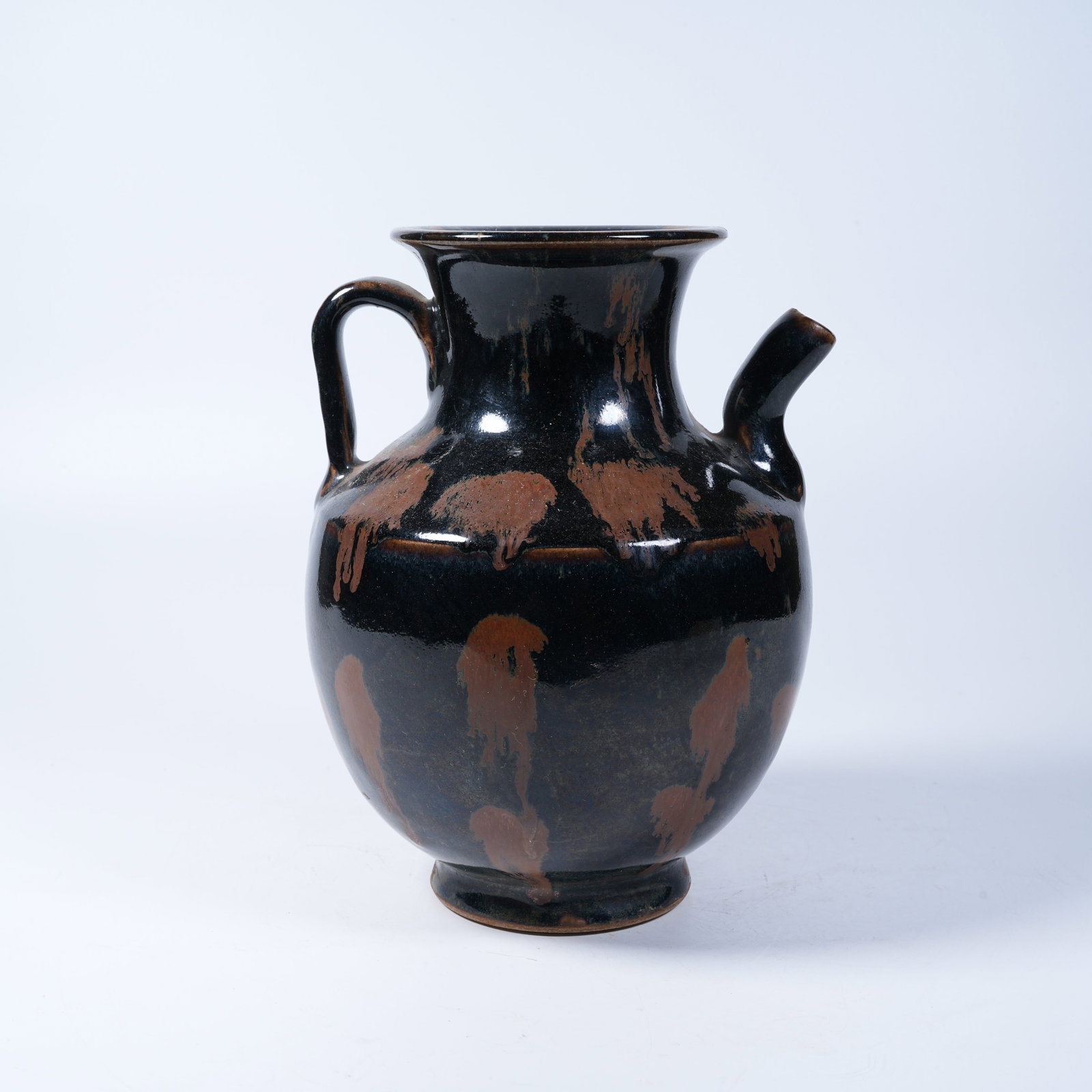 A CIZHOU KILN EWER (1 of 9)