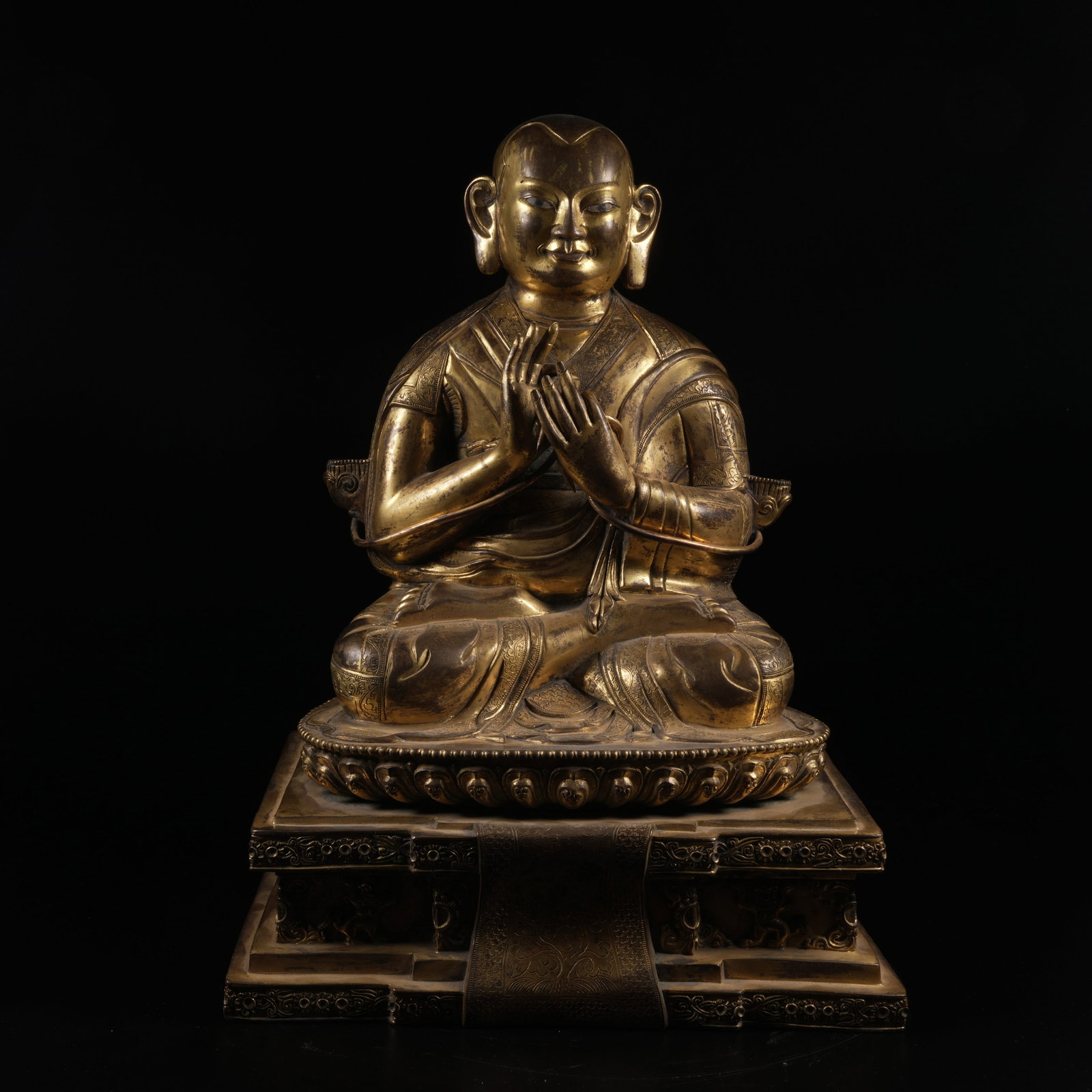A GILT-BRONZE TSONGKHAPA STATUE: Gilt-Bronze Tsongkhapa Statue