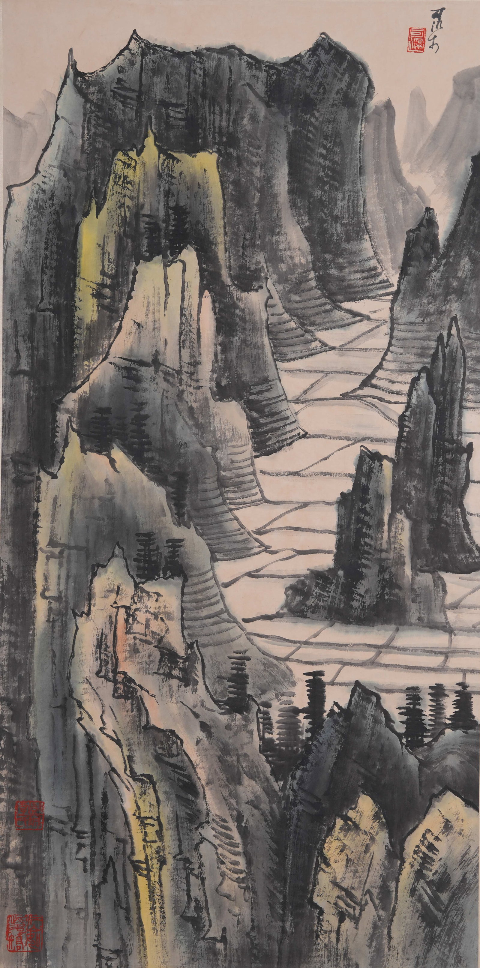 A LANDSCAPE PAINTING ON PAPER BY LI KERAN.李可染: Landscape Painting on Paper by Li Keran.李可染
