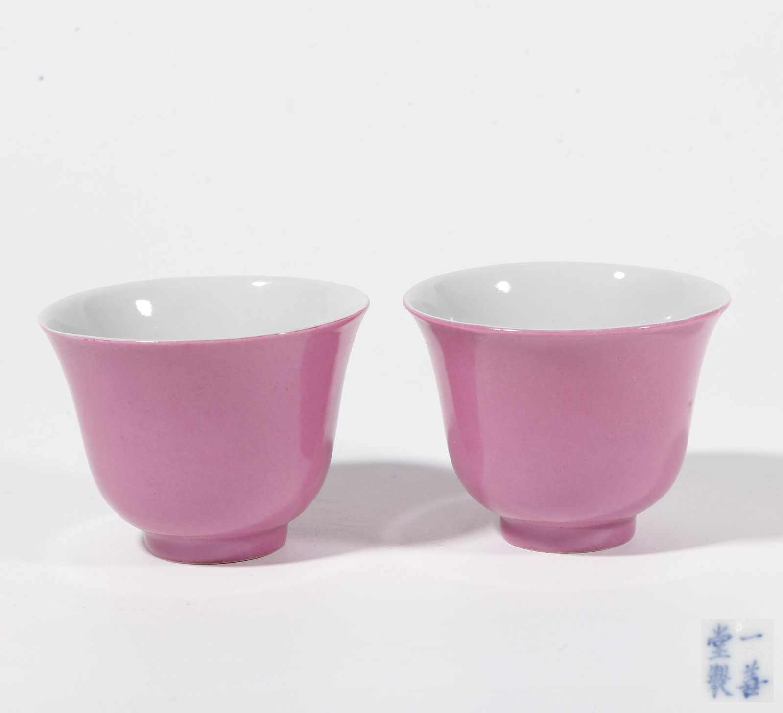 A PAIR OF CUPS WITH CRIMSON GLAZE (1 of 8)