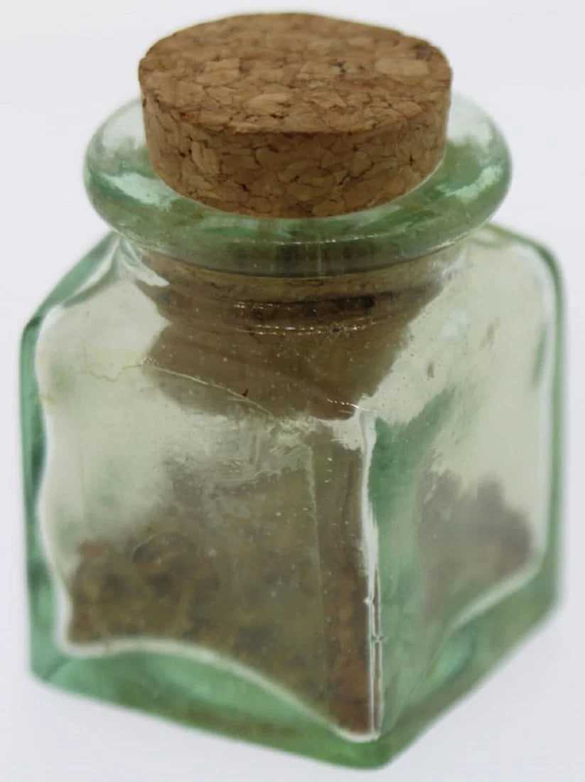 GOLD DUST RECOVERED FROM THE SHIPWRECK OF THE ROYAL MAIL STEAMER 'DOURO': Gold Dust recovered from the shipwreck of the Royal Mail Steamer 'Douro'