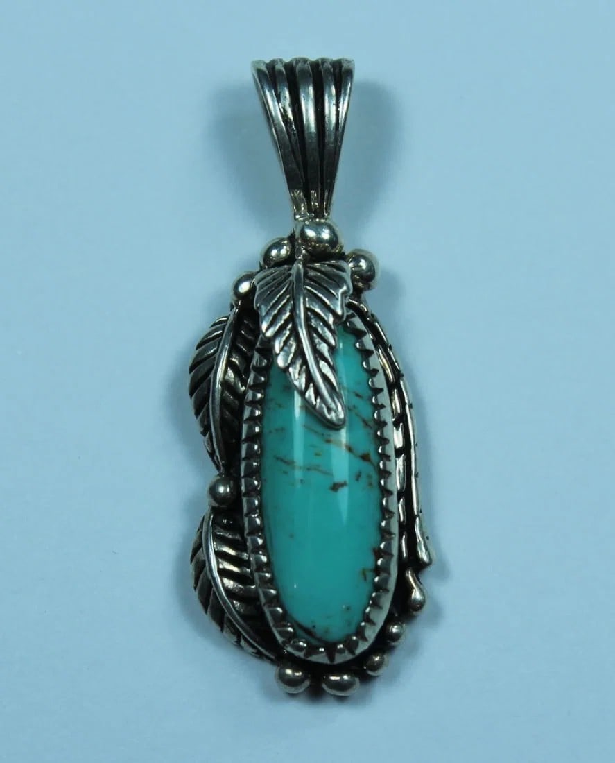 TURQUOISE & STERLING (925) SILVER PENDANT: Turquoise & Sterling (925) Silver Pendant