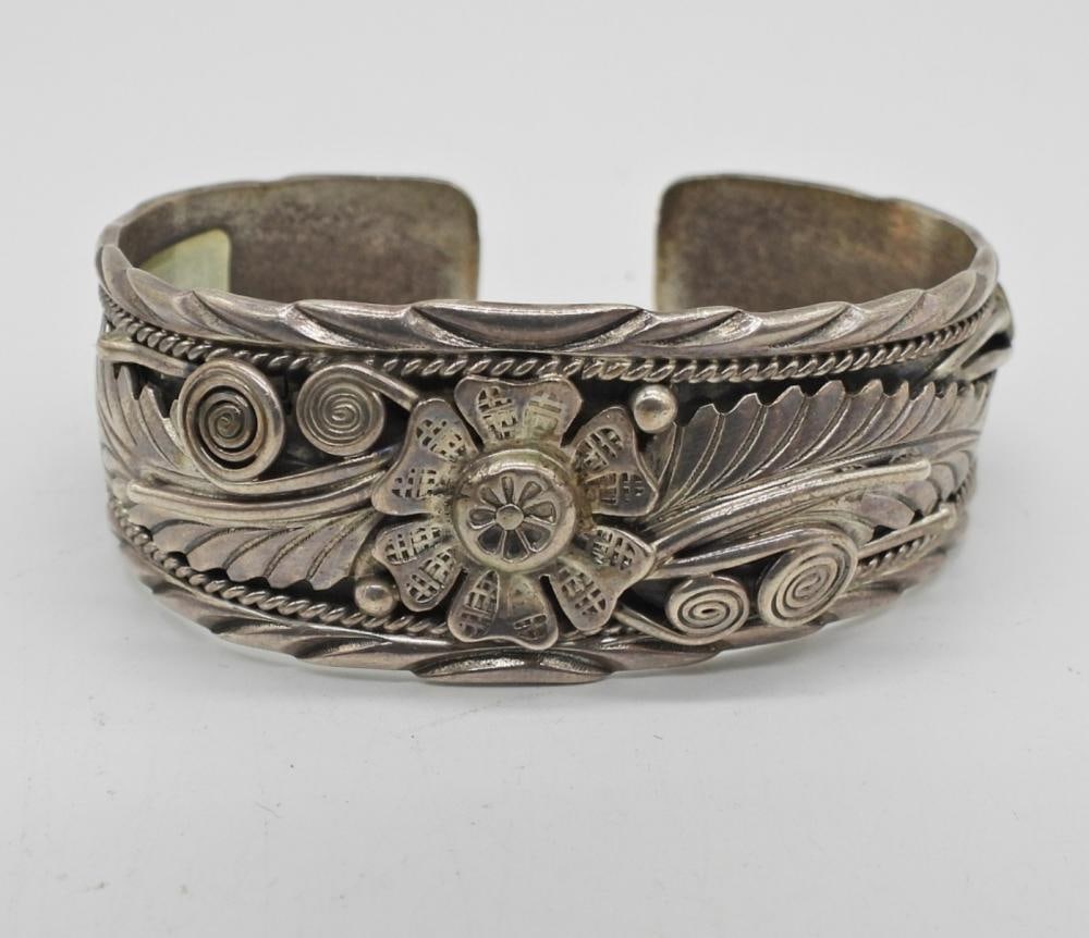 GORGEOUS STERLING CUFF BRACELET (1 of 4)