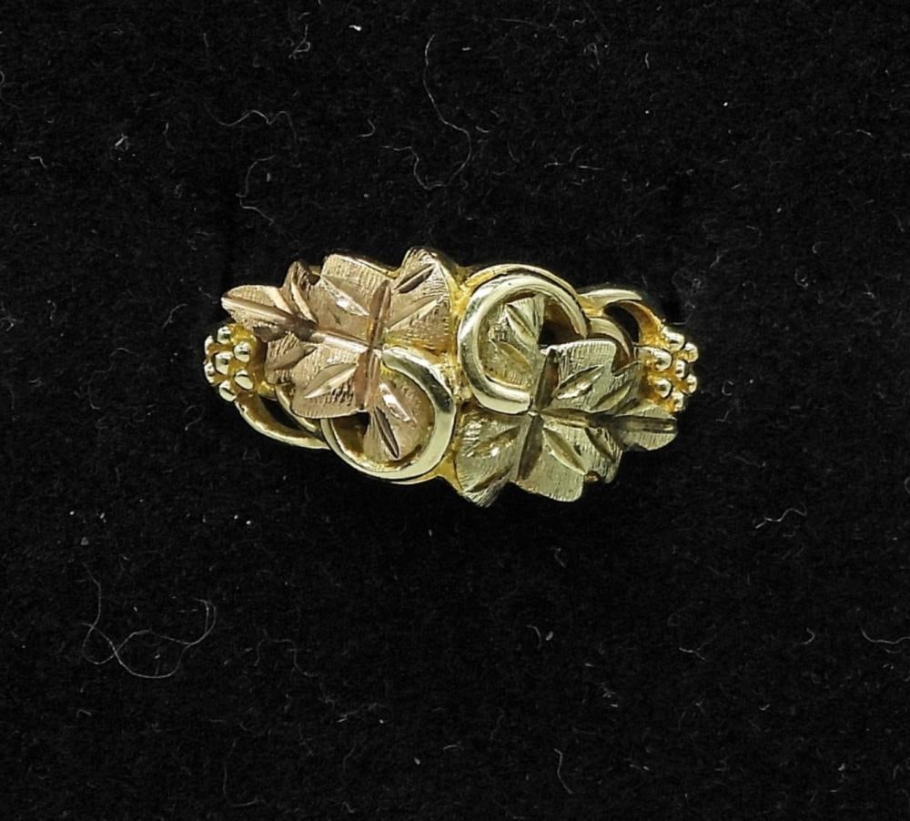 10K GOLD FLORAL RING: 10K GOLD FLORAL RING