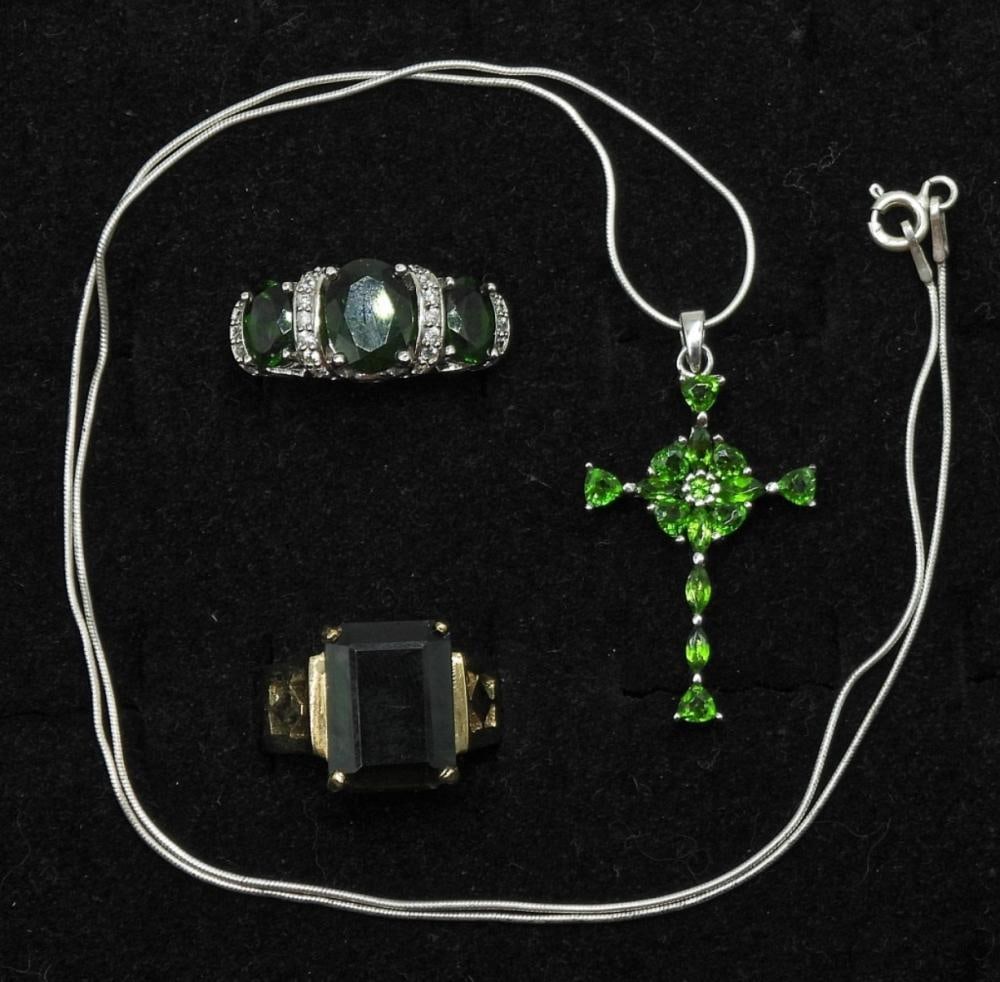 GREEN GEMSTONE CROSS & RINGS 925: GREEN GEMSTONE CROSS & RINGS 925