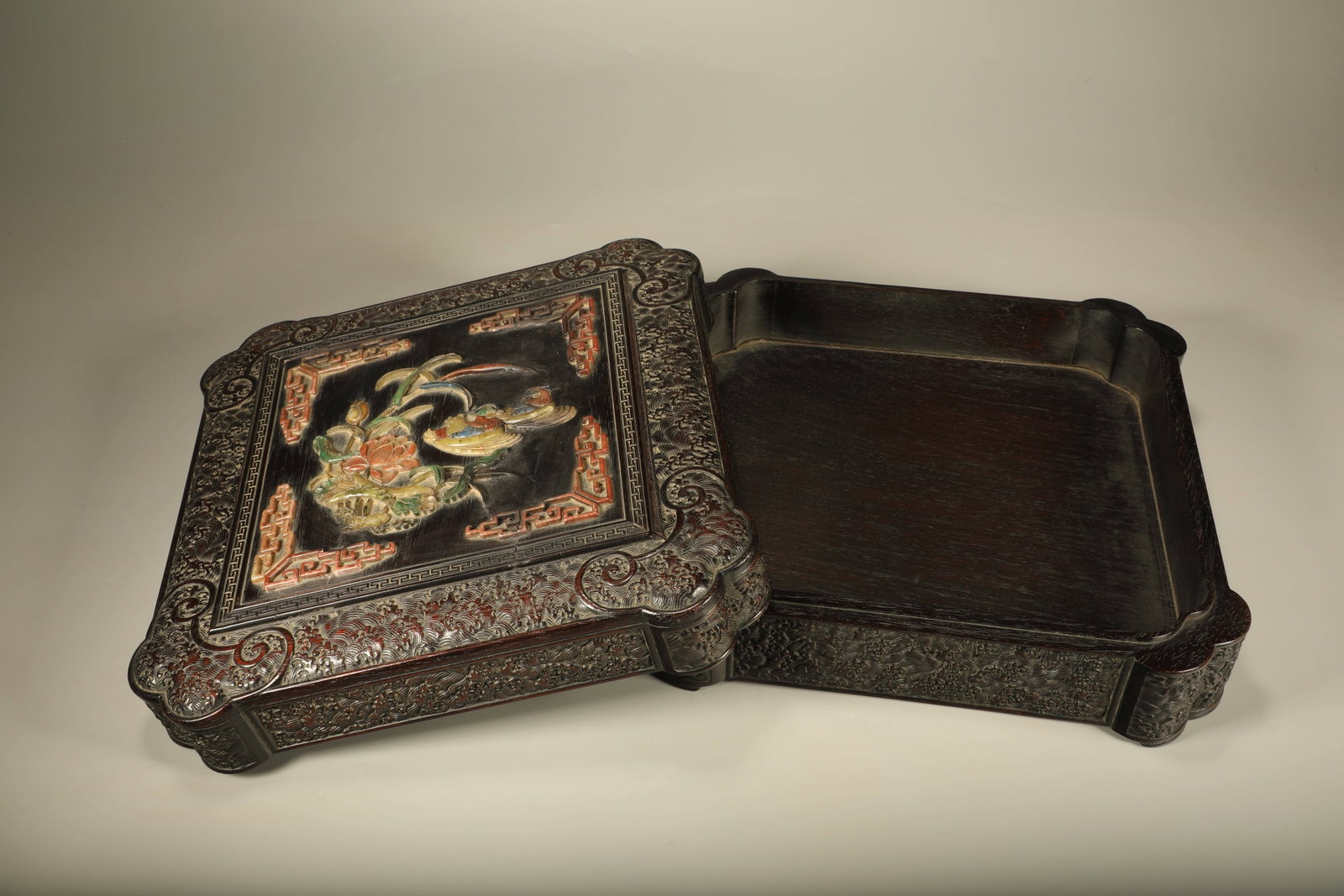 A MANDARIN DUCK BOX INLAID WITH TREASURES ON ZITAN WOOD (1 of 7)