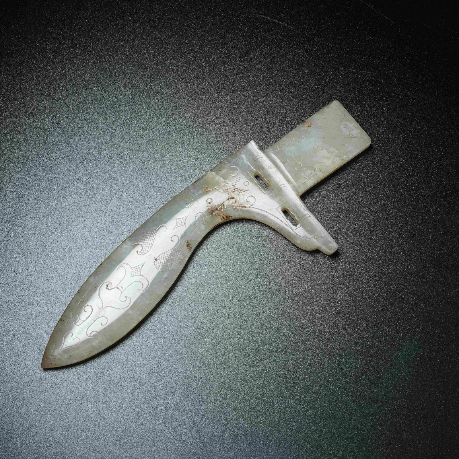 A ANCIENT JADE GE DAGGER (1 of 8)