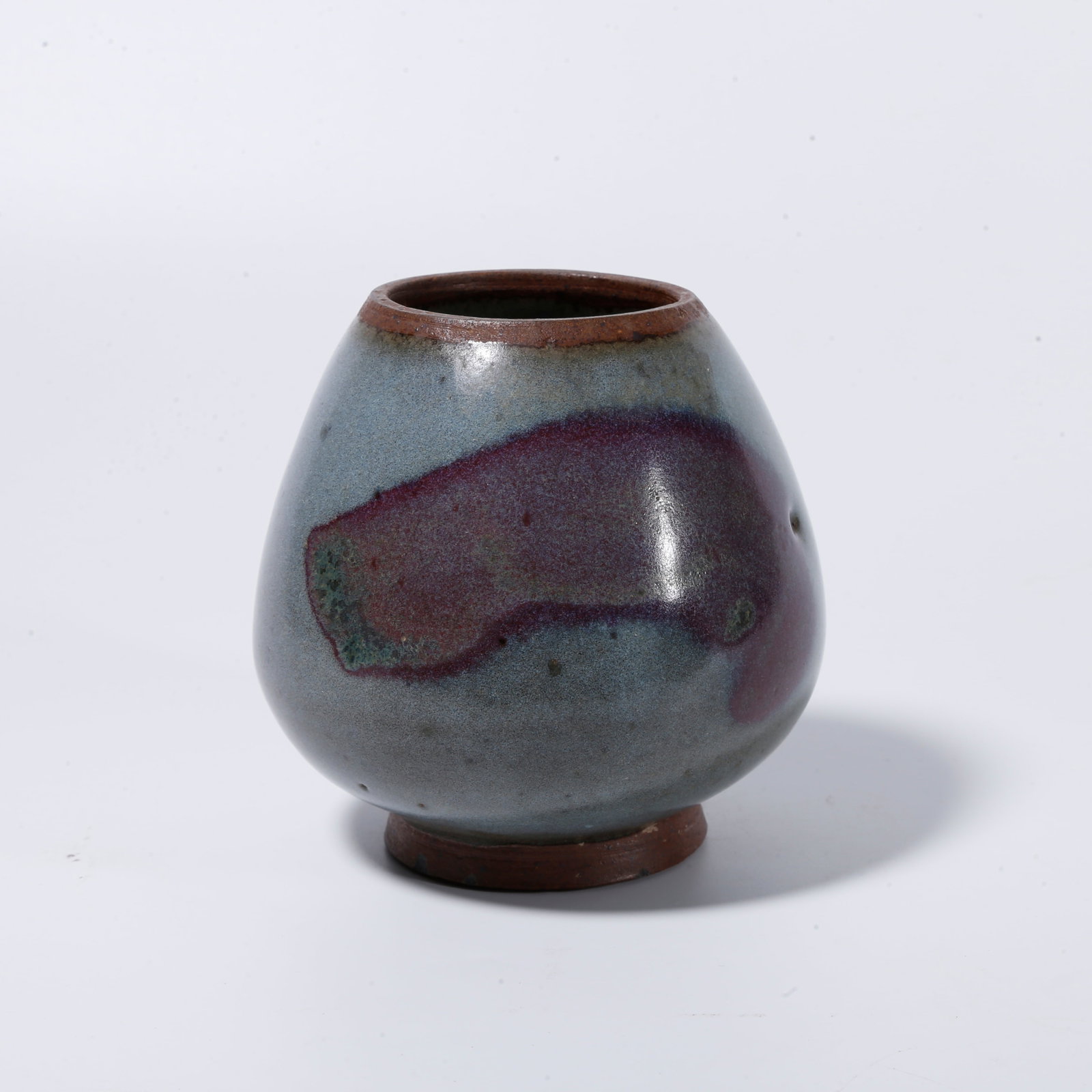 A JUN-KILN HEART-SHAPED JAR: Jun-kiln heart-shaped jar