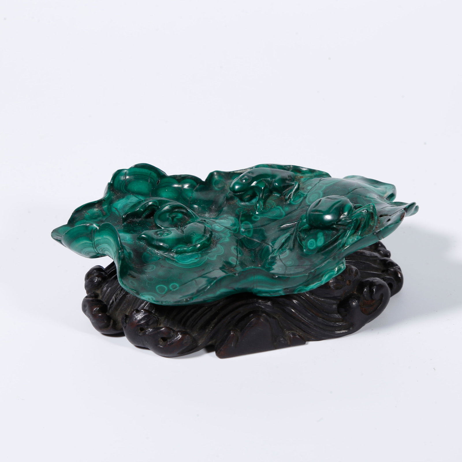 A MALACHITE LOTUS-LEAF-FORM WASHER (1 of 8)