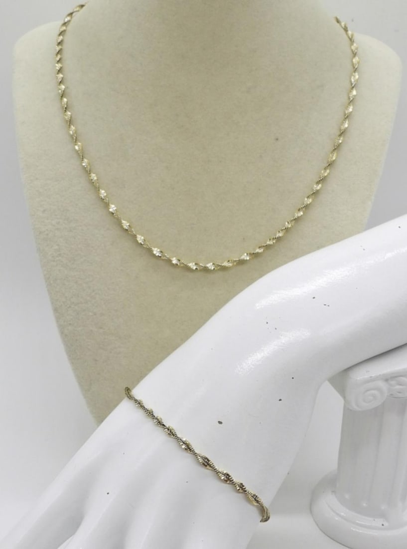 BEAUTIFUL STERLING NECKLACE & BRACELET (1 of 2)