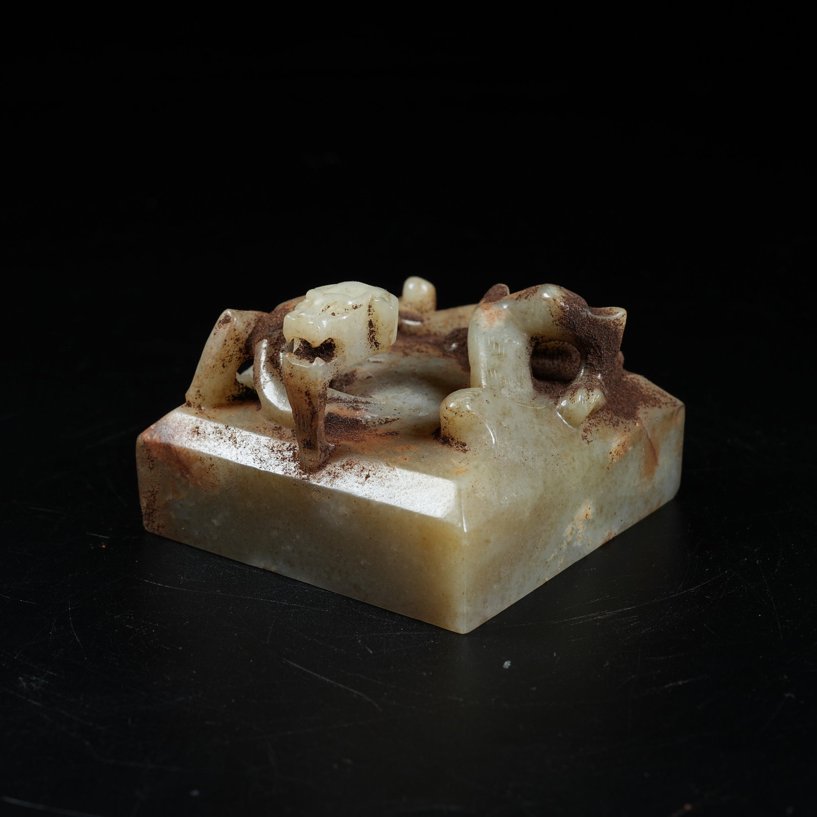 A ANCIENT JADE CHI DRAGON SEAL: Ancient Jade Chi Dragon Seal