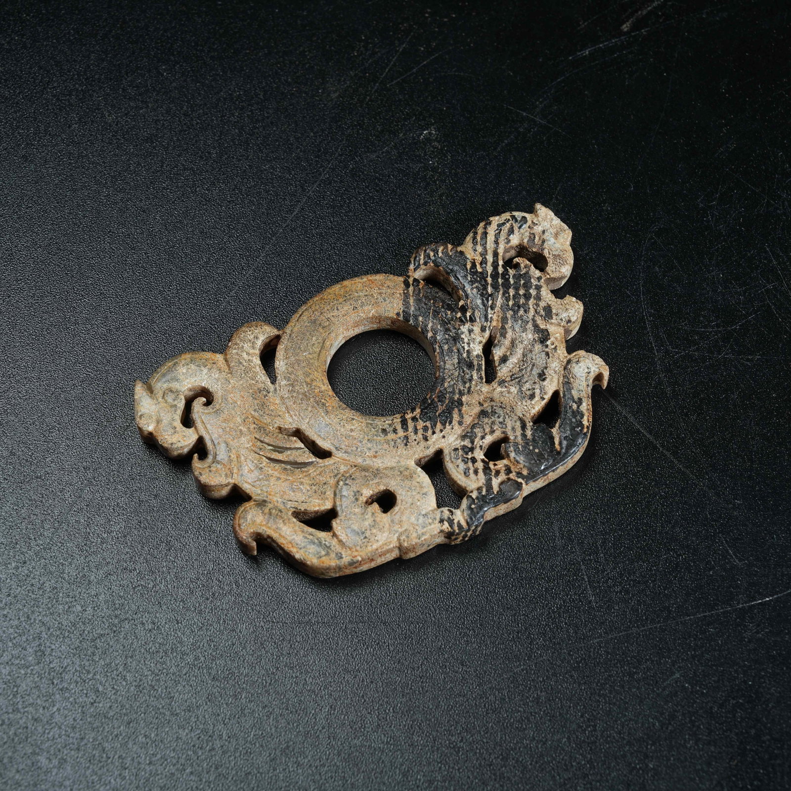 A ANCIENT JADE PENDANT CARVED WITH DRAGON PATTERNS: Ancient Jade Pendant Carved with Dragon Patterns