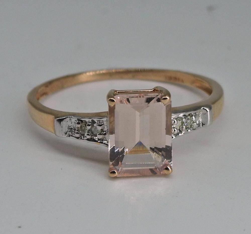 10KRG MORGANITE RING: 10KRG MORGANITE RING
