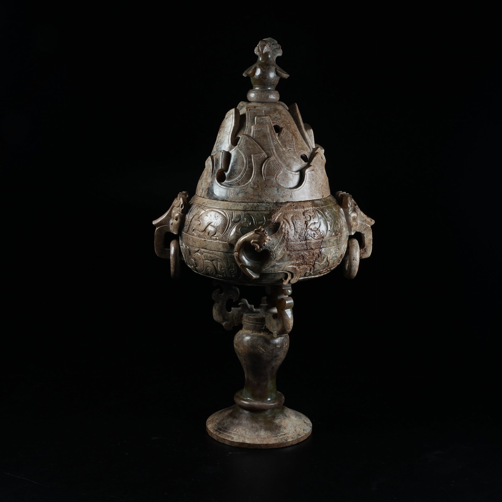 A ANCIENT JADE BOSHAN CENSER WITH CHI DRAGON AND PHOENIX KNOB (1 of 9)
