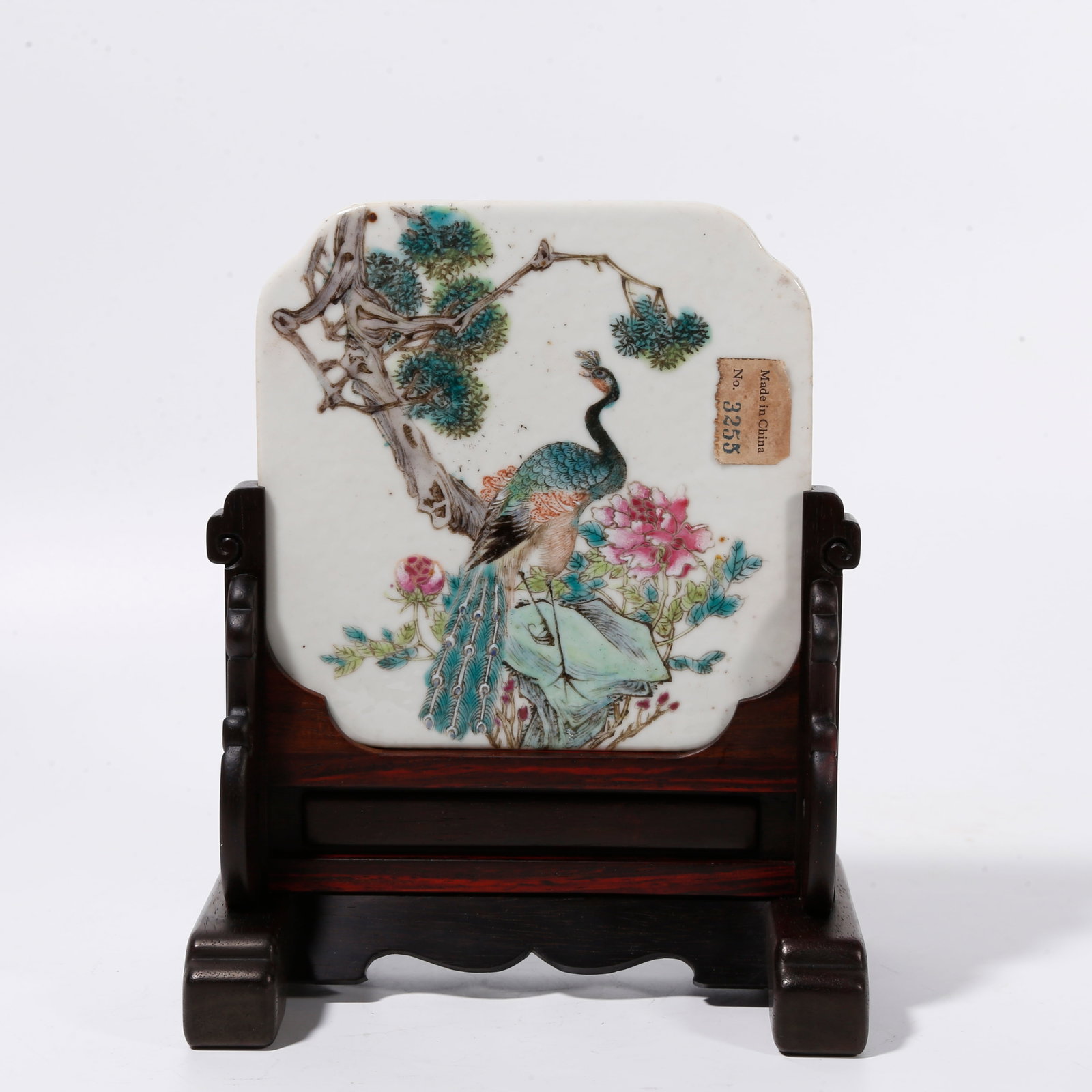 A DESK SCREEN WITH FAMILLE-ROSE PEACOCK MOTIF (1 of 8)