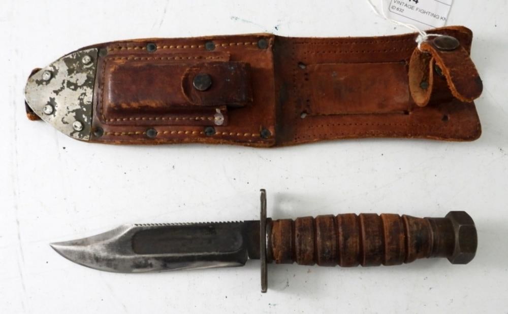 VINTAGE FIGHTING KNIFE W/LEATHER HANDLE (1 of 2)
