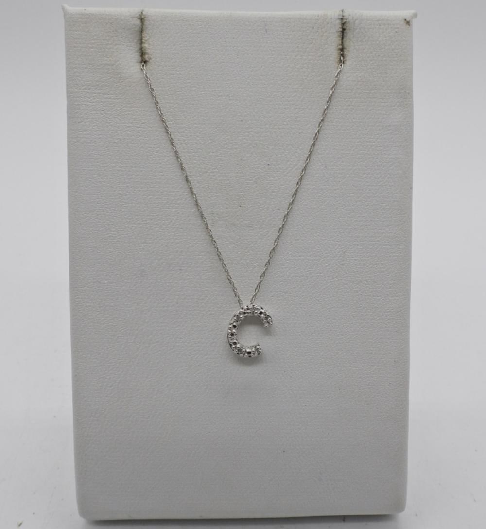 10KWG LETTER C PENDANT & CHAIN (1 of 2)