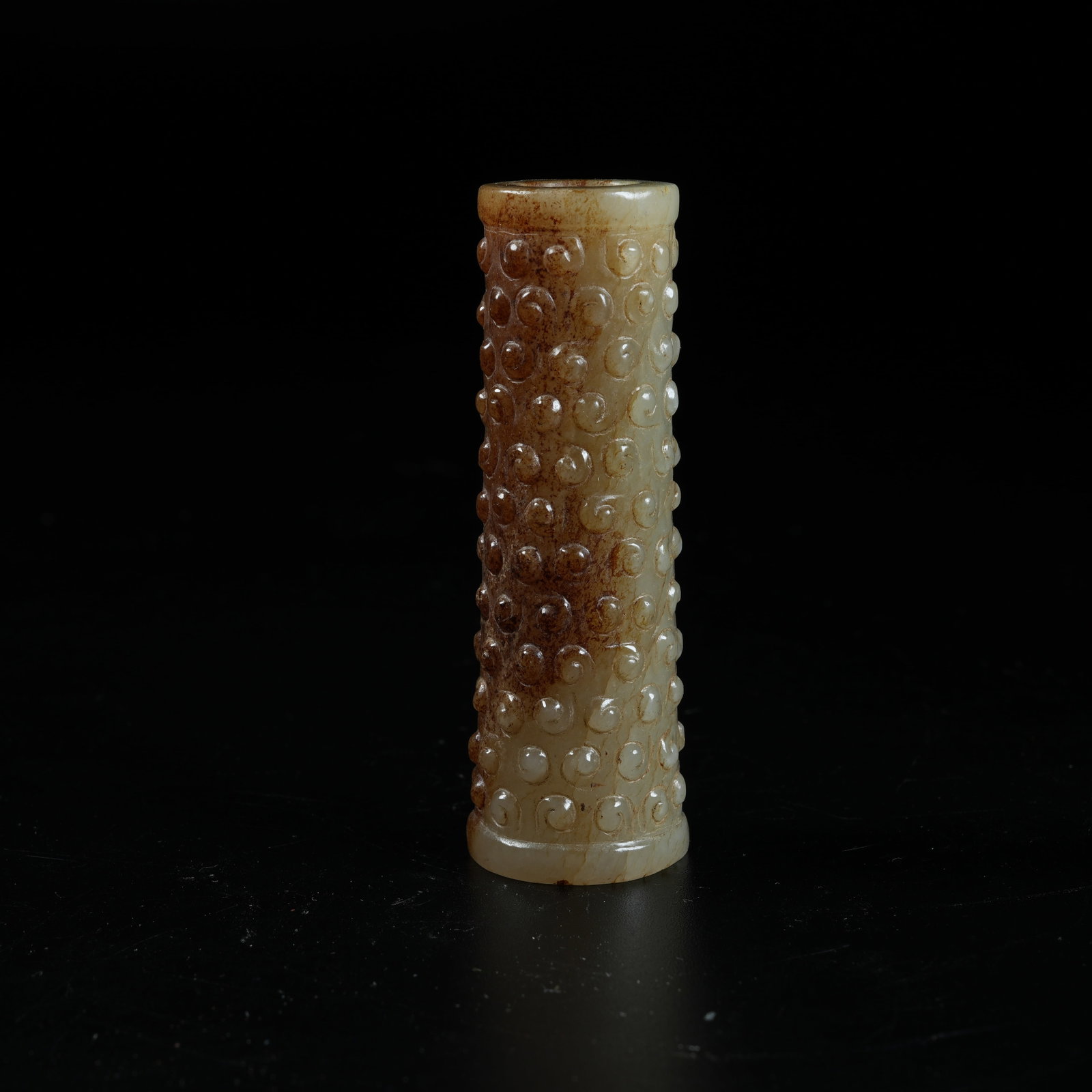 A ANCIENT JADE CYLINDRICAL PENDANT (1 of 9)