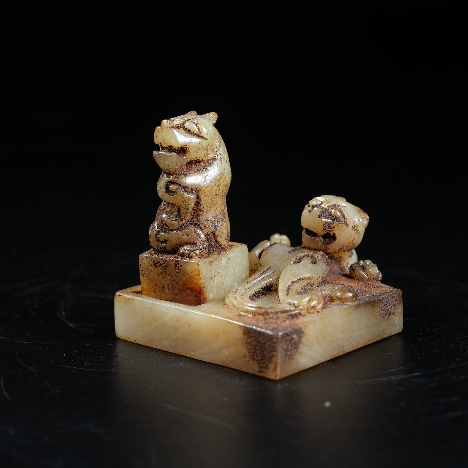 A ANCIENT JADE NESTING SEAL WITH CHI DRAGON PATTERN (1 of 7)