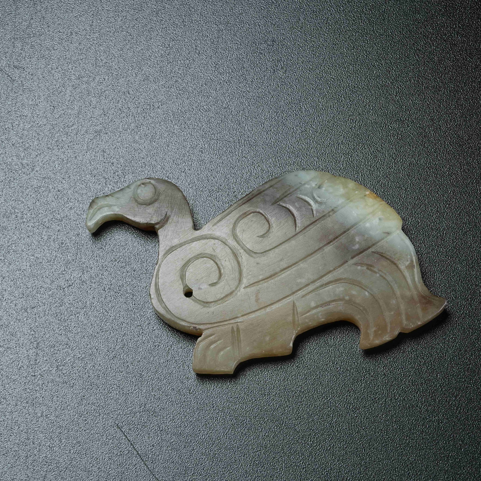 A ANCIENT JADE PHOENIX PENDANT (1 of 8)