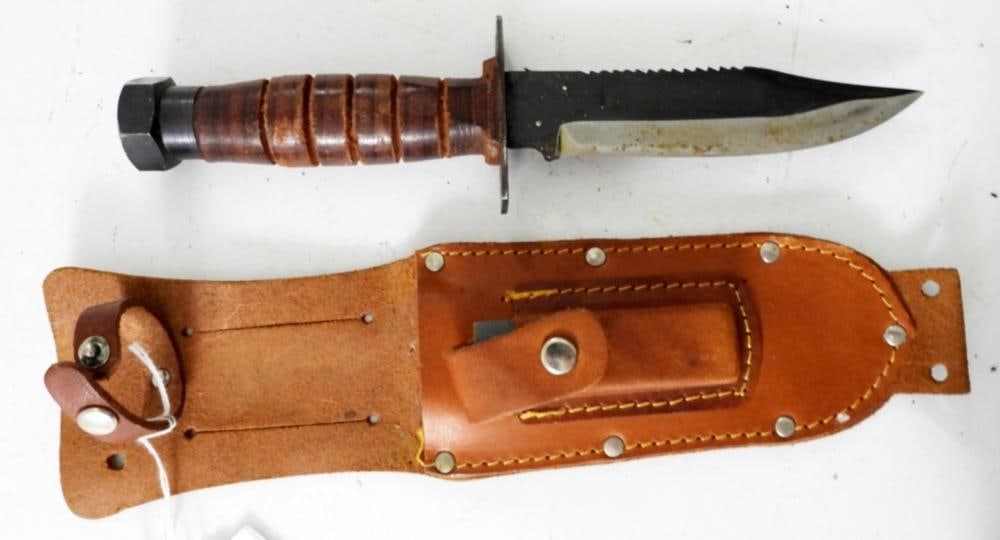 VINTAGE FIGHTING KNIFE W/LEATHER HANDLE (1 of 2)