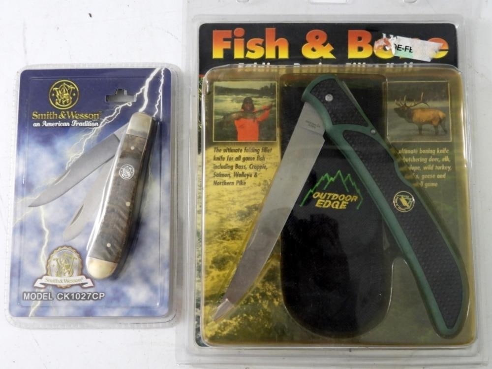 SMITH & WESSON TRAPPER KNIFE & FISH (1 of 2)