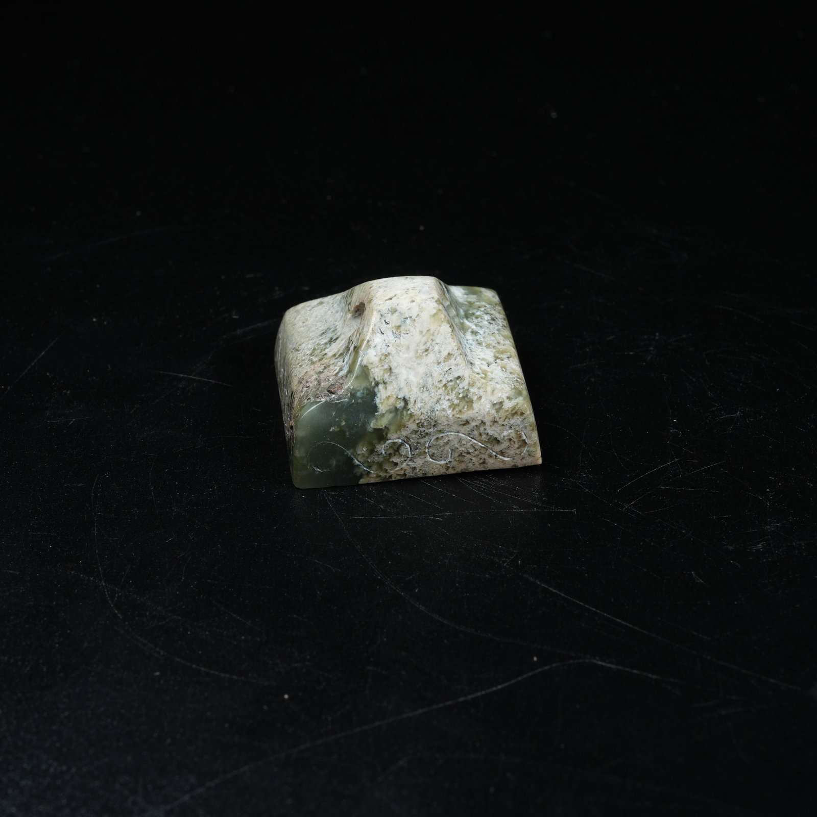 A ANCIENT JADE SEAL: Ancient Jade Seal