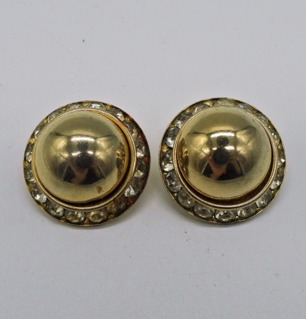 CORO CLIP ON EARRINGS: CORO CLIP ON EARRINGS
