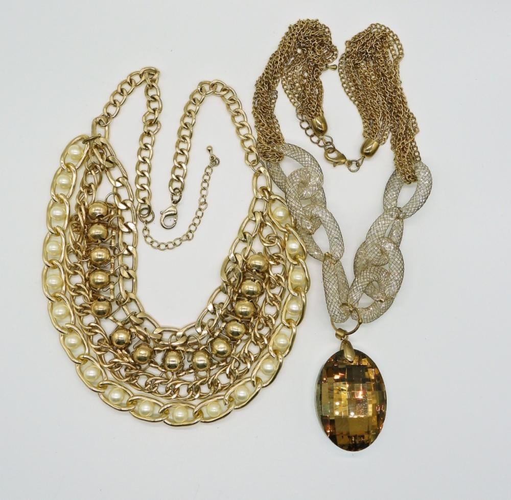2 LARGE STATEMENT NECKLACES (1 of 3)