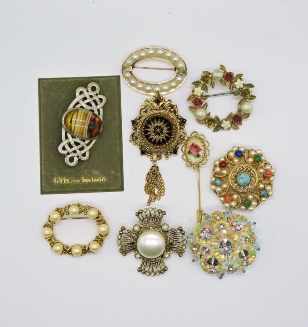 9 VINTAGE BROOCHES/PINS (1 of 3)