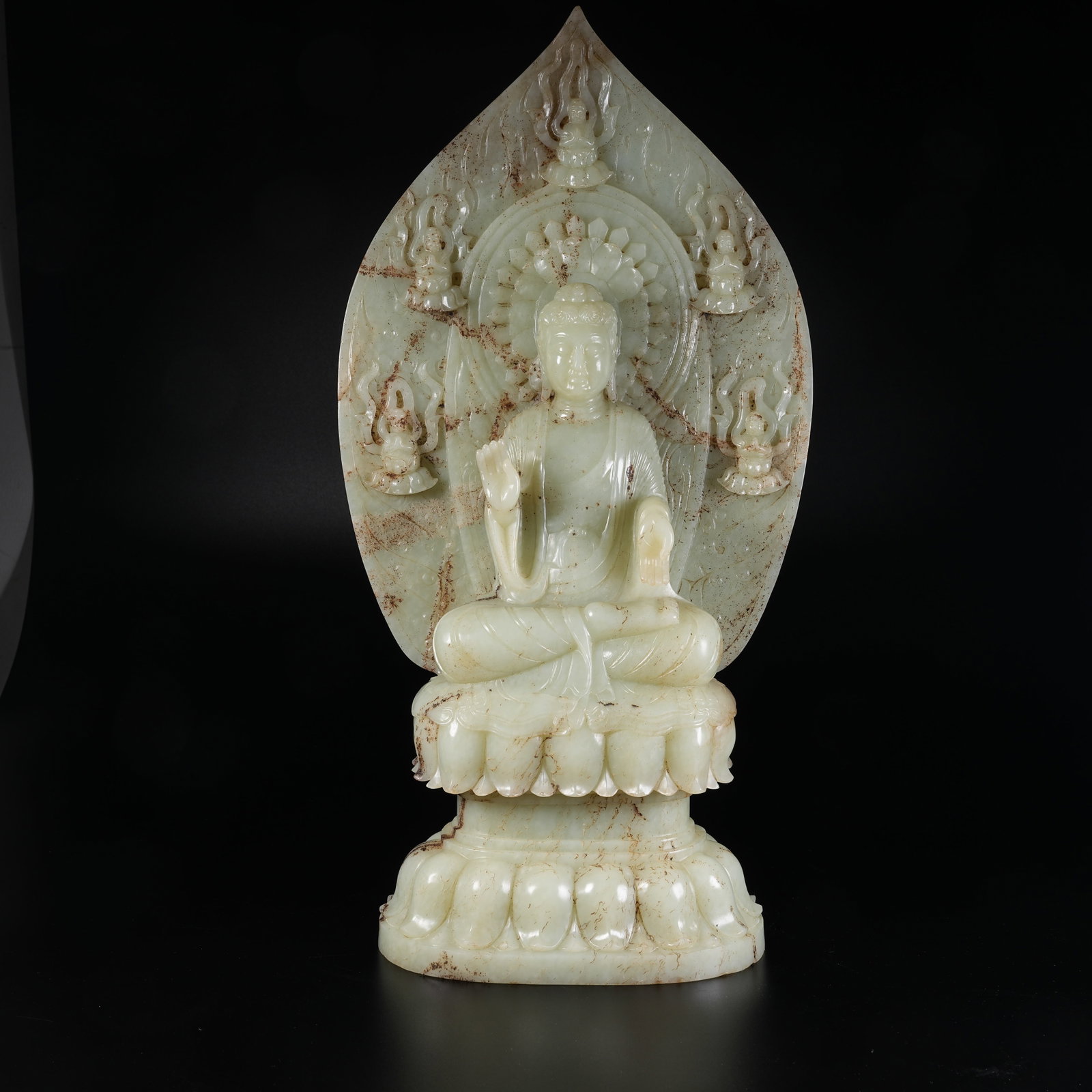 A ANCIENT JADE SEATED STATUE OF SAKYAMUNI (1 of 9)