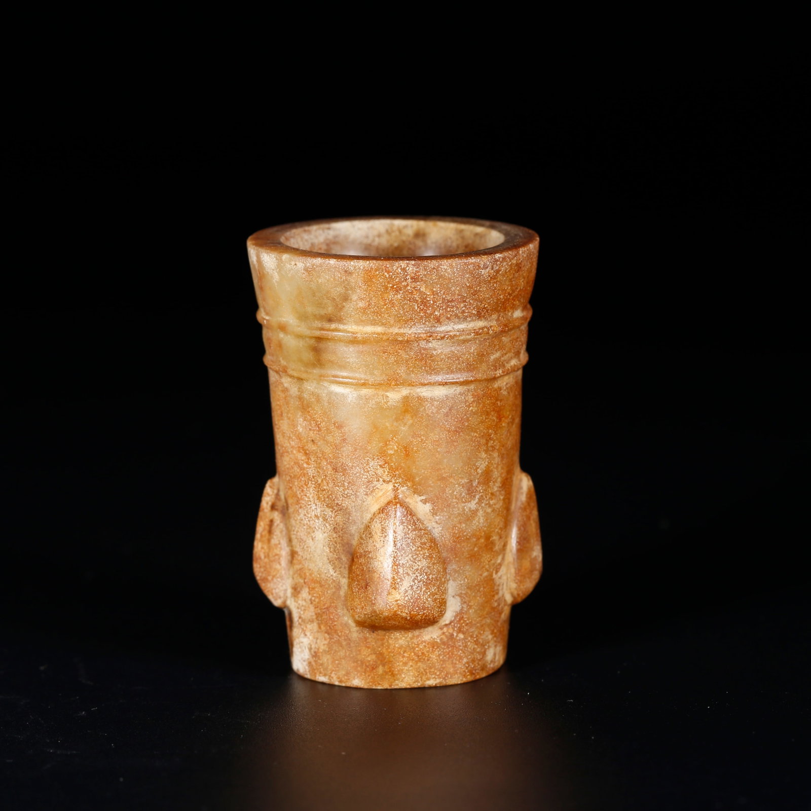 A ANCIENT JADE HANGING ORNAMENT: Ancient Jade Hanging Ornament