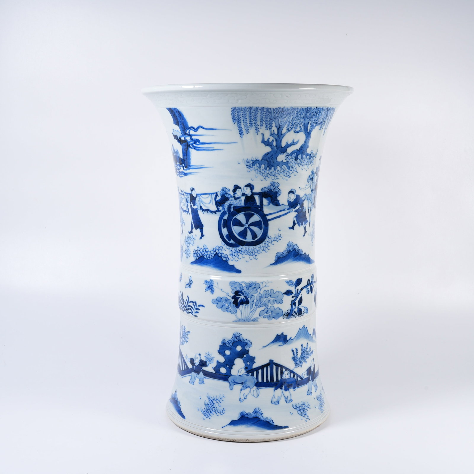 A LARGE BLUE AND WHITE BEAKER VASE WITH NARRATIVE FIGURE MOTIFS (1 of 9)