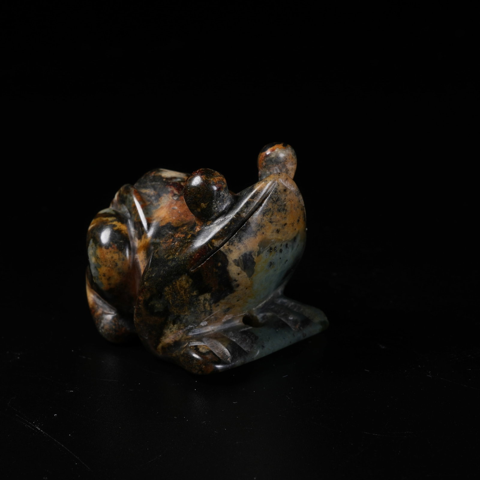 A ANCIENT JADE BEAST ORNAMENT (1 of 8)