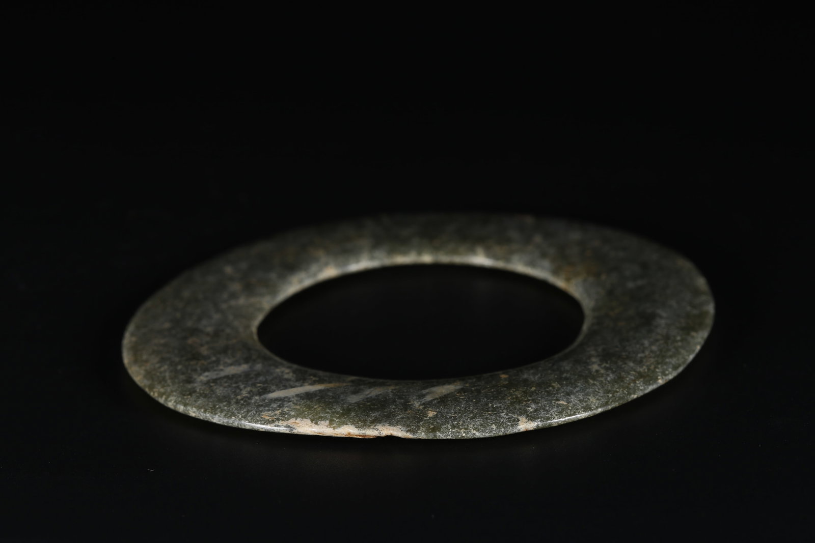 A ANCIENT JADE RING - 5