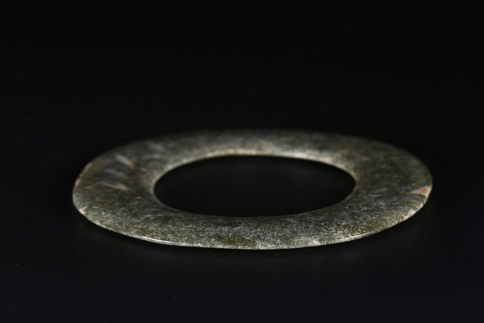 A ANCIENT JADE RING - 6