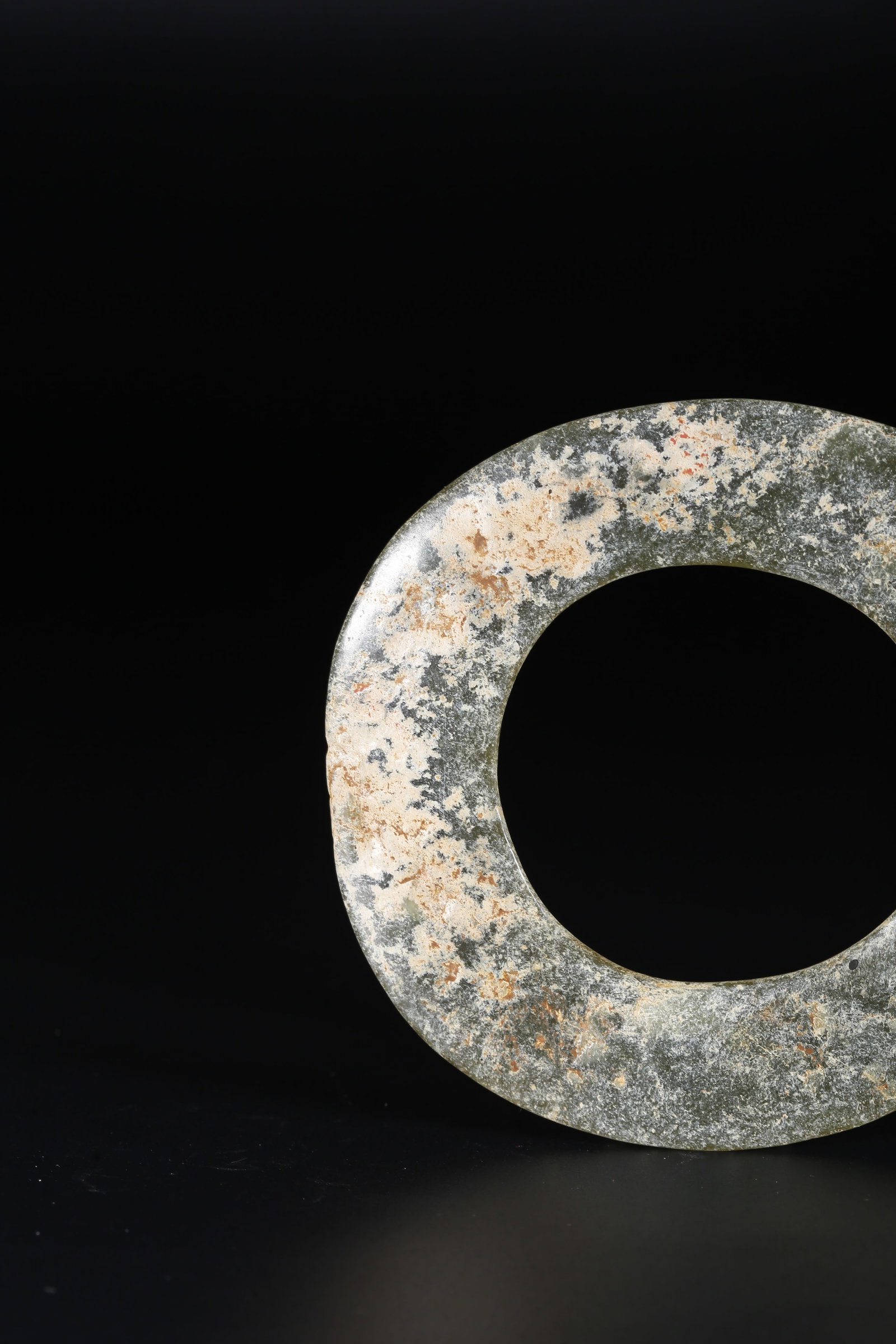 A ANCIENT JADE RING - 7