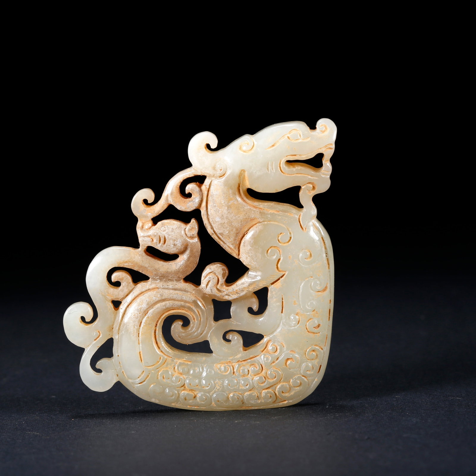 A ARCHAIC JADE PENDANT CARVED WITH DRAGON PATTERN (1 of 9)