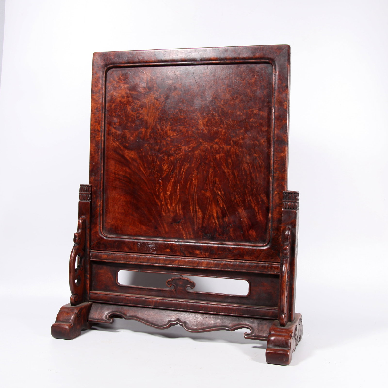 A BURL WOOD TABLE SCREEN: Burl wood table screen