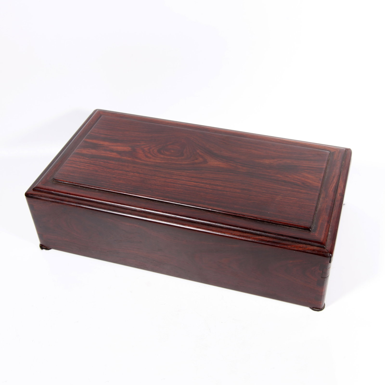 A RED SANDALWOOD COVERED BOX (1 of 9)