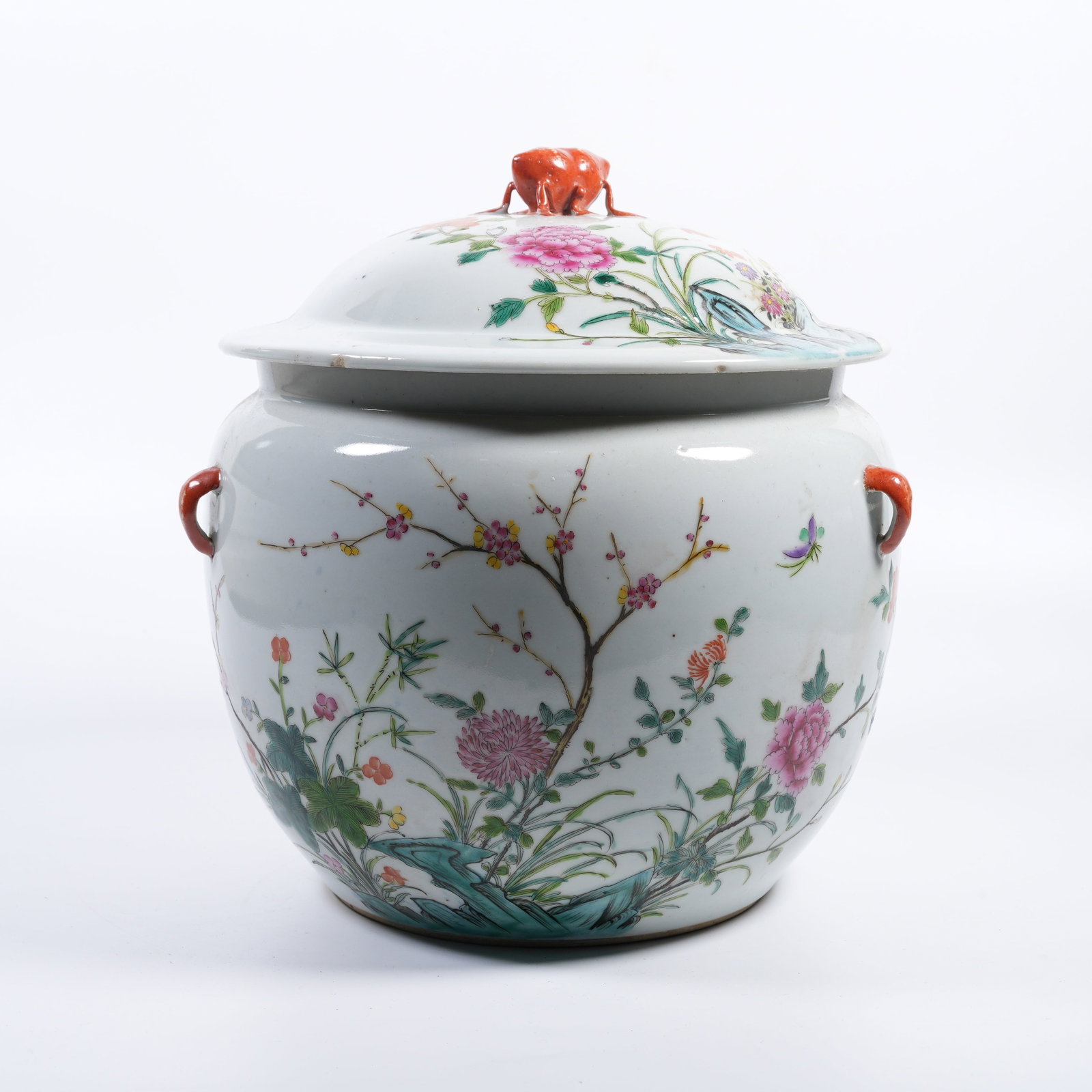 A FAMILLE ROSE COVERED JAR WITH FOUR LOOPS AND FLORAL MOTIFS: Famille Rose Covered Jar with Four Loops and Floral Motifs