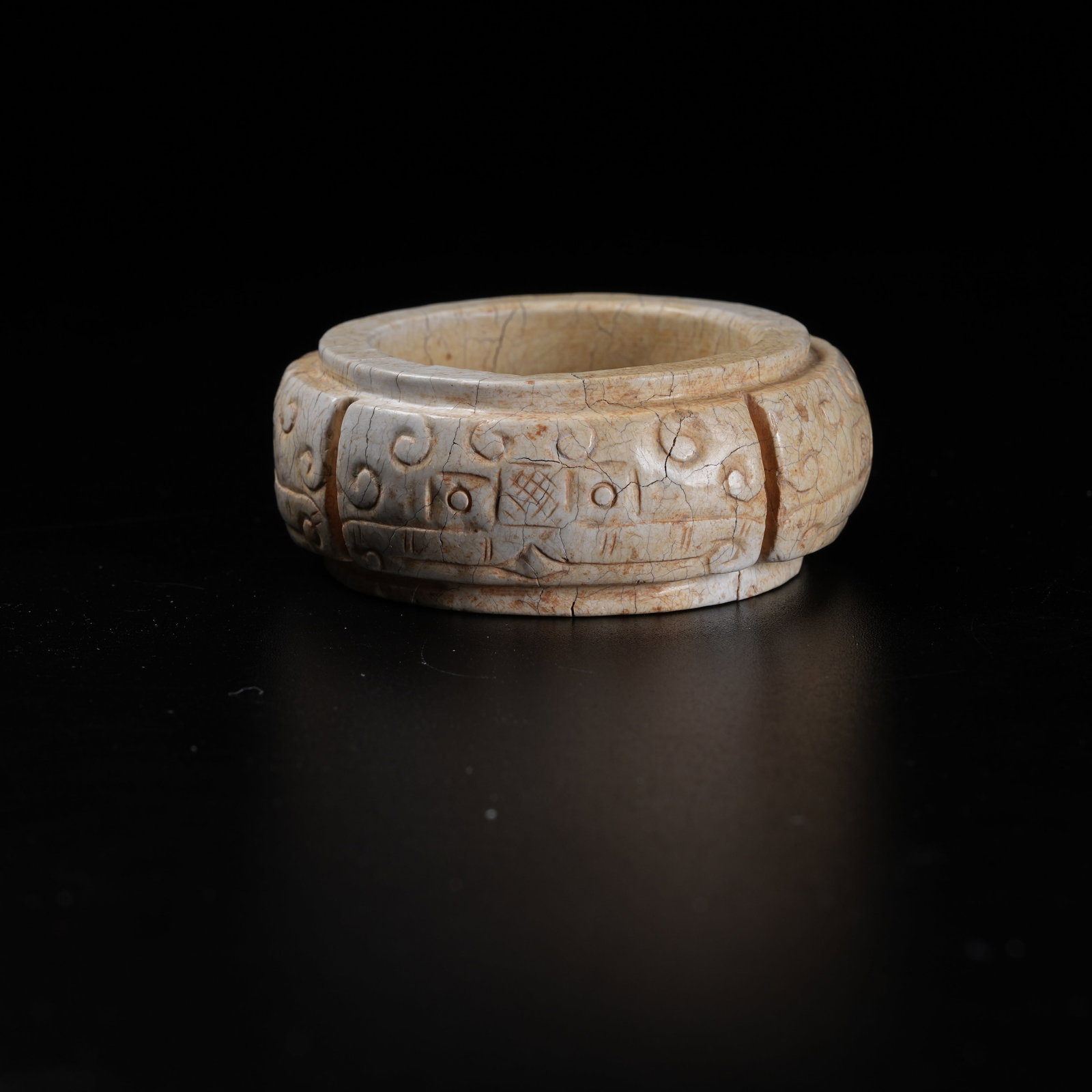 A LIANGZHU CULTURE ARCHAIC JADE HAIRBAND: Liangzhu Culture Archaic Jade Hairband