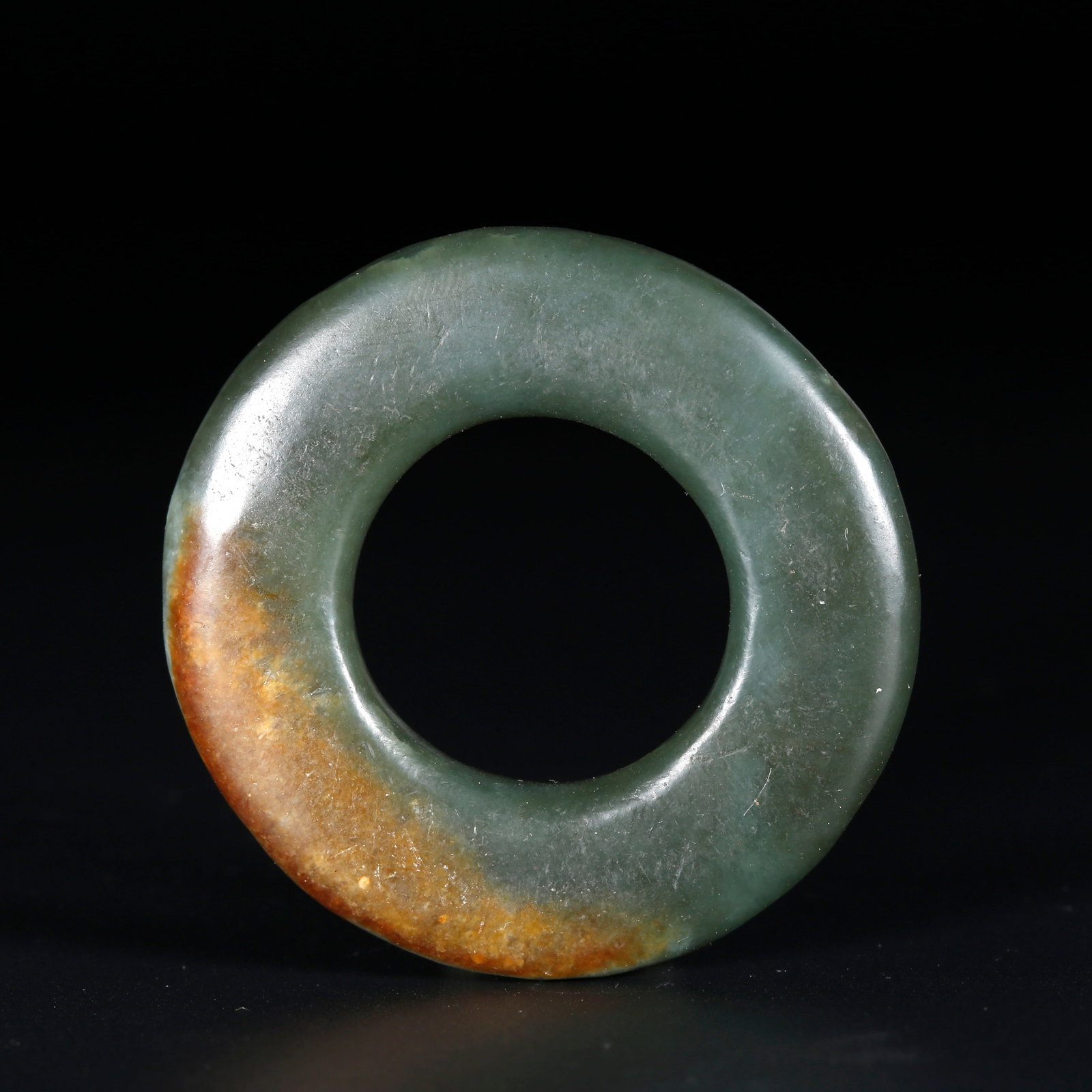 A HETIAN JASPER HANGING ORNAMENT (1 of 8)