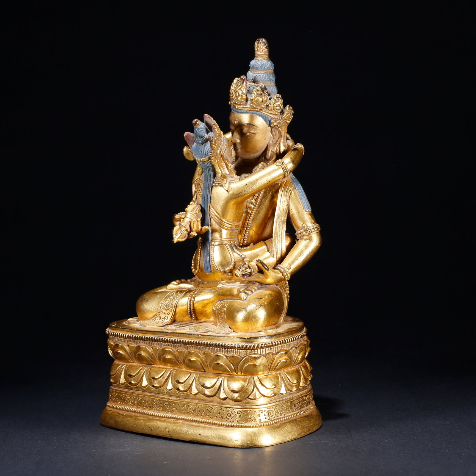A GILT BRONZE YAB-YUM STATUE: Gilt Bronze Yab-Yum Statue