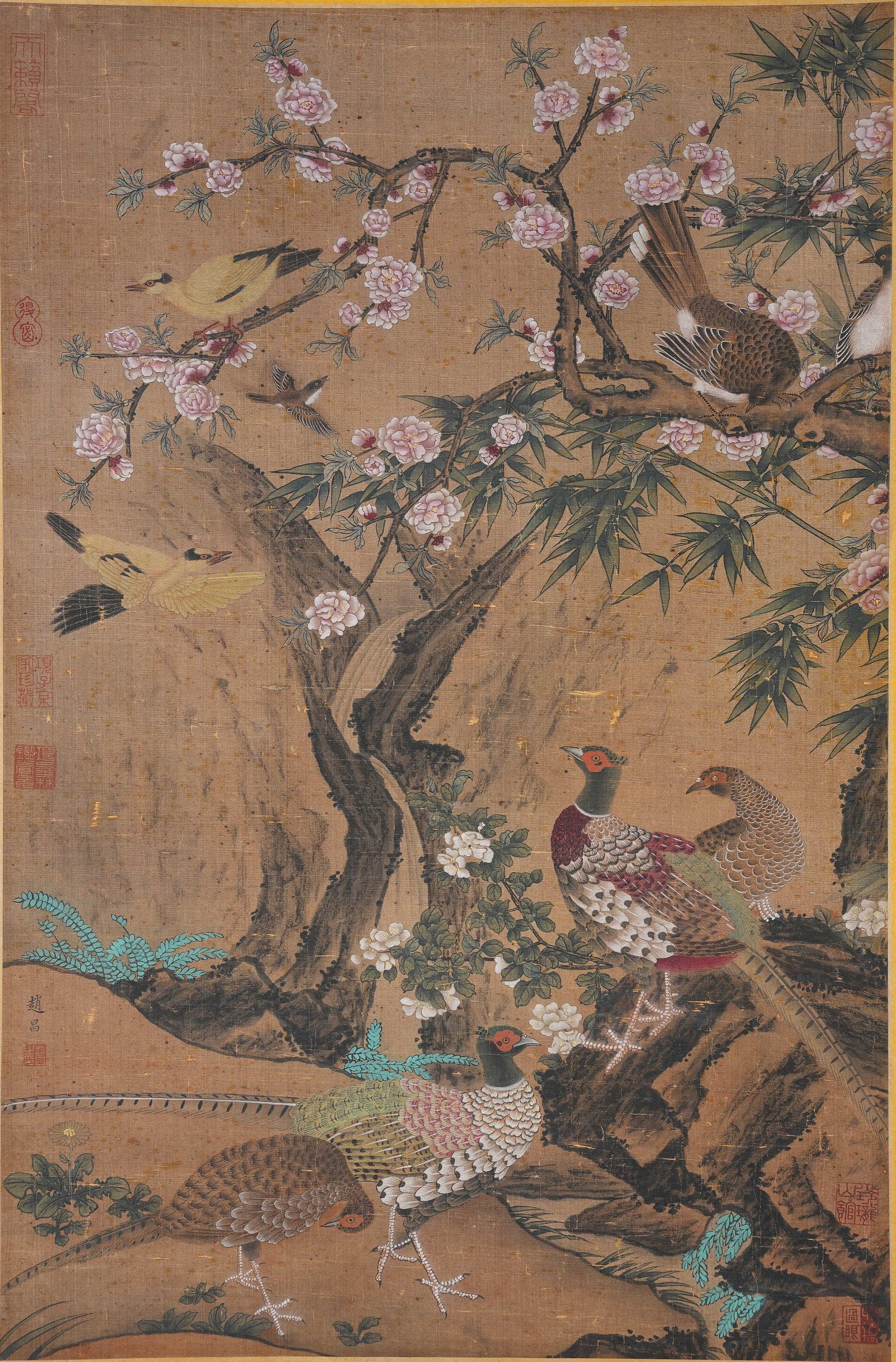 A FLOWER-AND-BIRD PAINTING ON SILK BY ZHAO CHANG.趙昌: Flower-and-bird painting on silk by Zhao Chang.趙昌