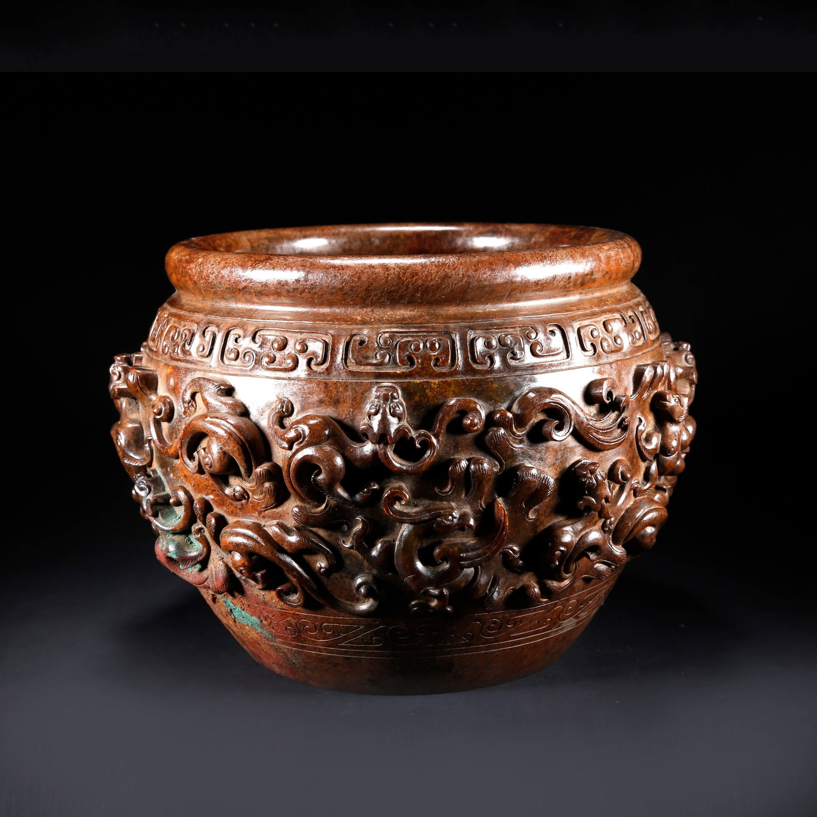 A HETIAN JADE JAR CARVED WITH CHILONG DRAGON PATTERN: Hetian Jade Jar Carved with Chilong Dragon Pattern