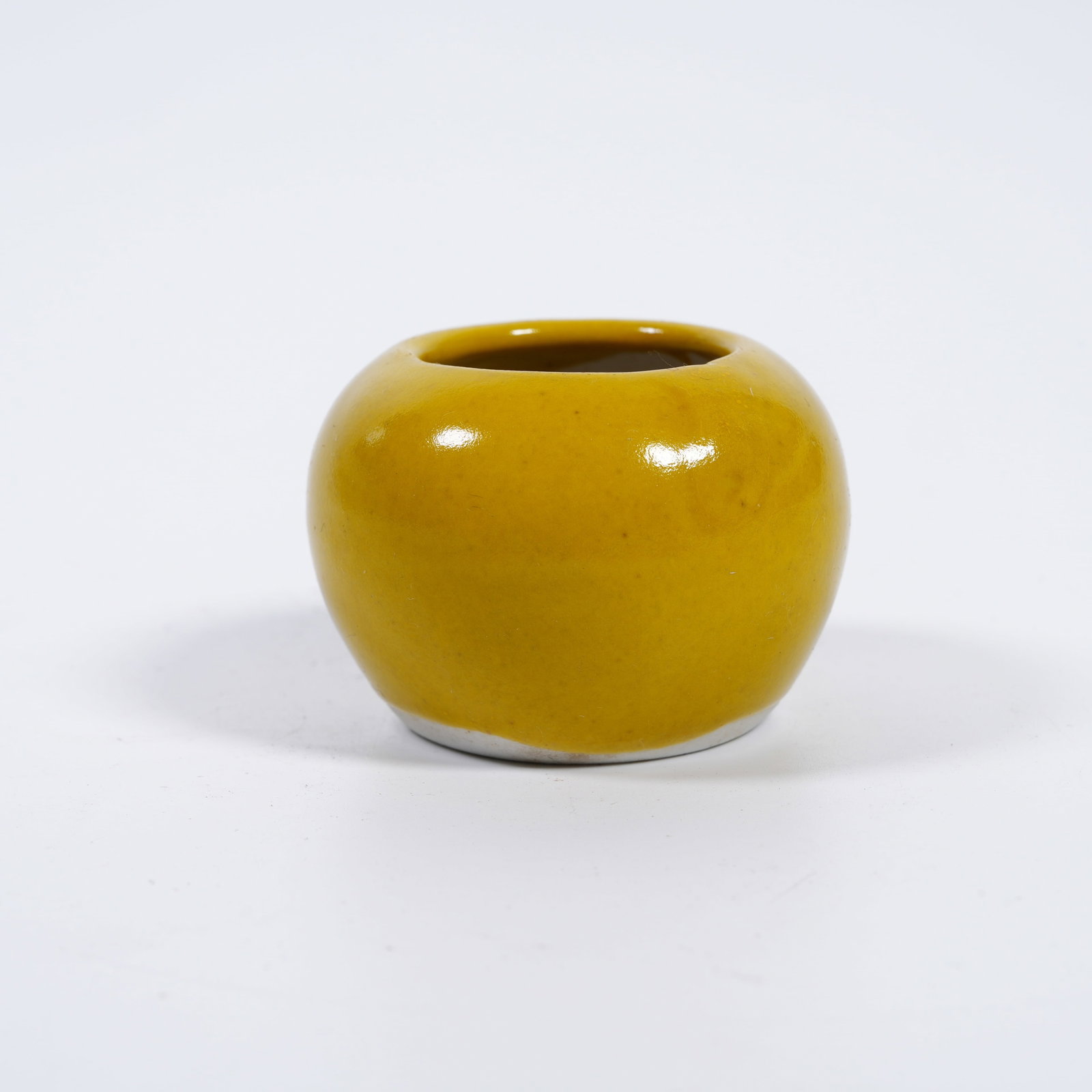 A YELLOW GLAZED WATER WASHER (1 of 9)