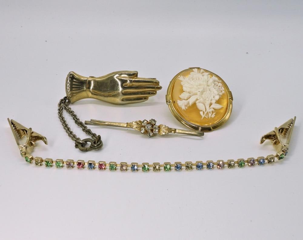 VINTAGE LADIES ACCESSORIES (1 of 2)